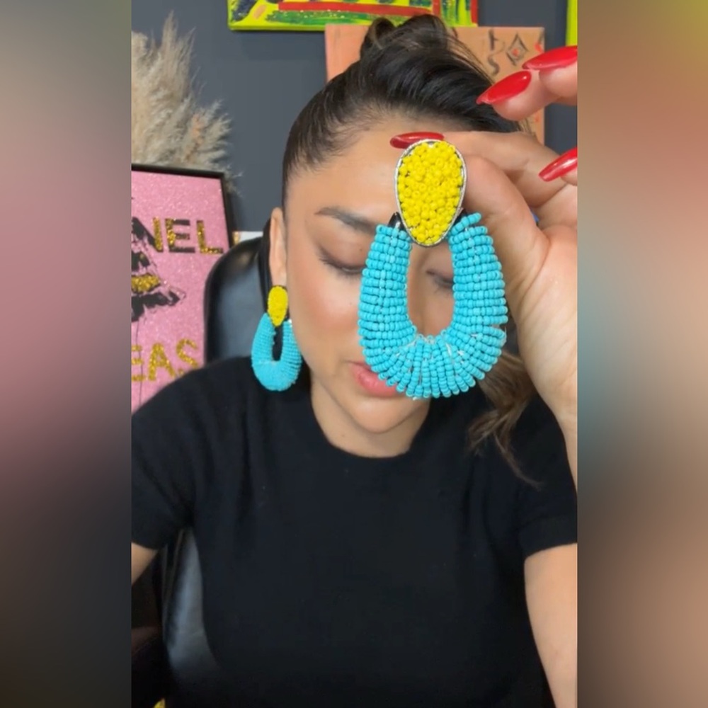 Vintage Beaded Earrings - Picture 2 of 8